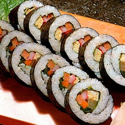 Cơm cuộn (Shushi)