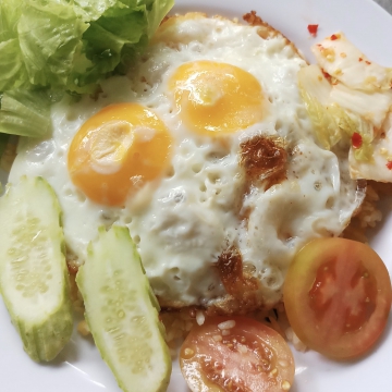 Cơm trứng ốp la