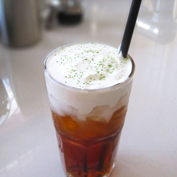 Trà đào kem cheese